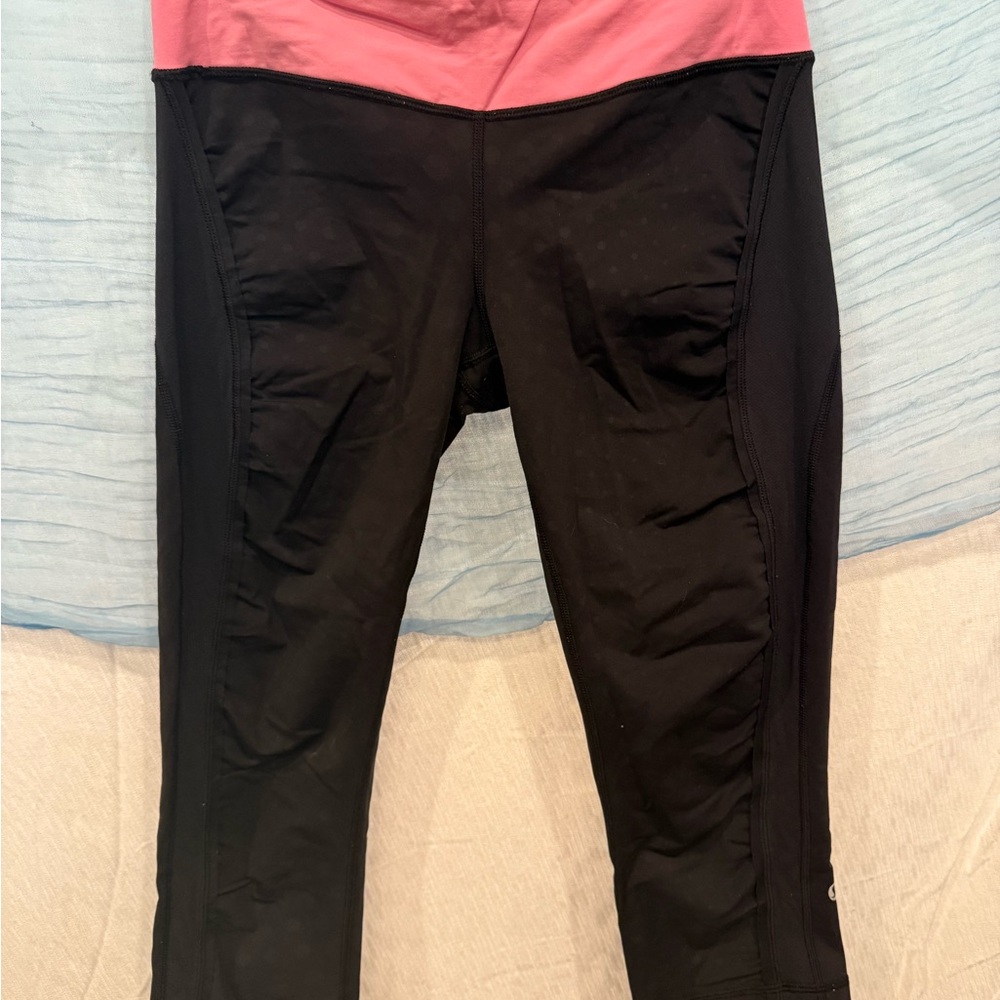Lululemon cropped Athletica Pink and Black Leggings